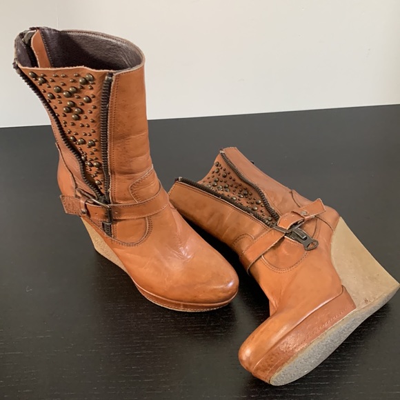 Genuine leather wedge platform high heel boot - Picture 10 of 13